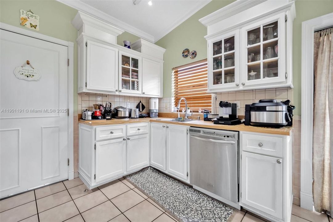 Active With Contract: $530,000 (3 beds, 2 baths, 0 Square Feet)