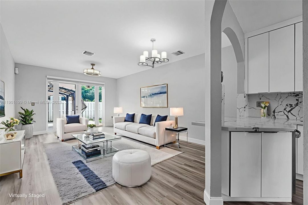 Active With Contract: $2,300 (3 beds, 3 baths, 1378 Square Feet)