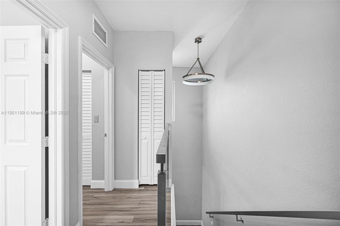 Active With Contract: $2,300 (3 beds, 3 baths, 1378 Square Feet)