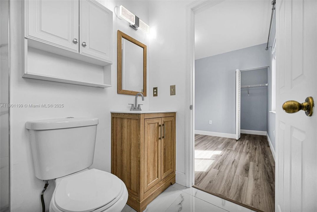 Active With Contract: $2,300 (3 beds, 3 baths, 1378 Square Feet)