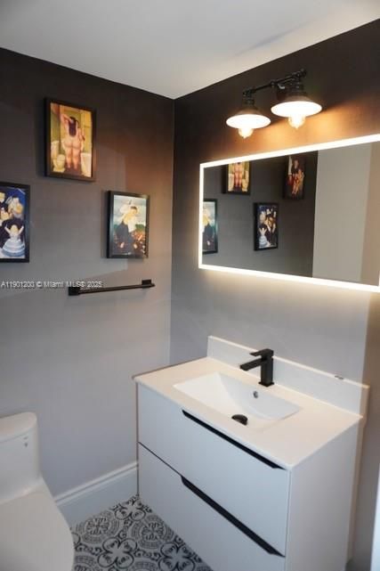 For Sale: $1,390,000 (3 beds, 2 baths, 1725 Square Feet)