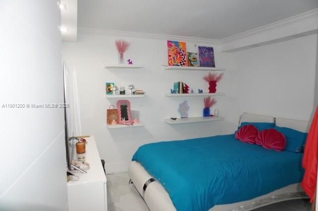 For Sale: $1,390,000 (3 beds, 2 baths, 1725 Square Feet)