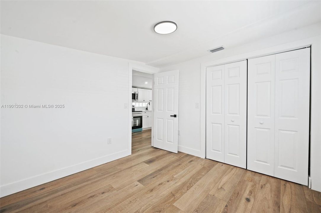 For Sale: $389,000 (2 beds, 2 baths, 658 Square Feet)