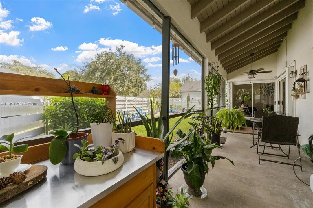 For Sale: $629,999 (3 beds, 3 baths, 1888 Square Feet)