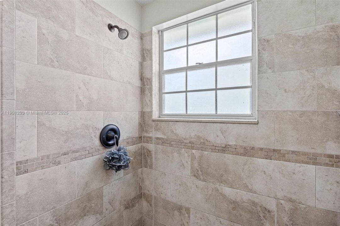 For Sale: $629,999 (3 beds, 3 baths, 1888 Square Feet)