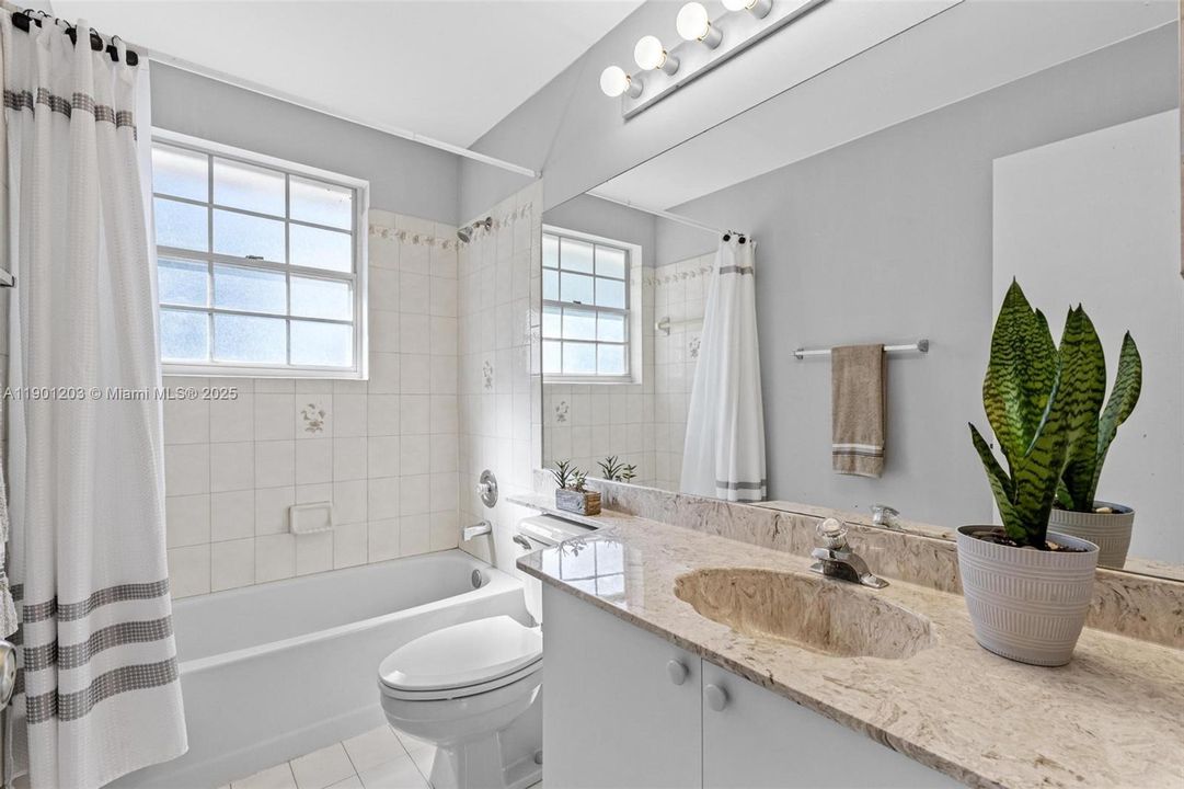 For Sale: $629,999 (3 beds, 3 baths, 1888 Square Feet)