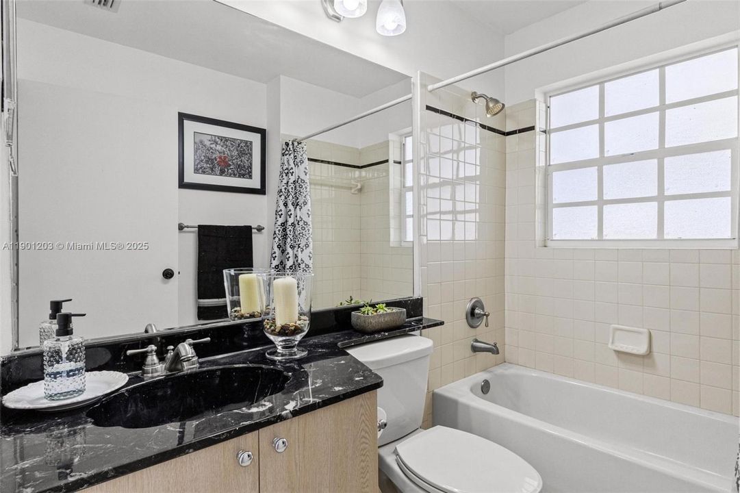 For Sale: $629,999 (3 beds, 3 baths, 1888 Square Feet)