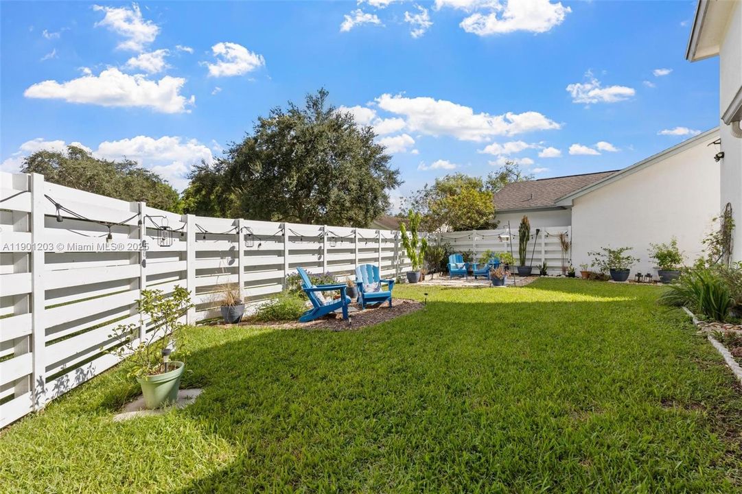 For Sale: $629,999 (3 beds, 3 baths, 1888 Square Feet)