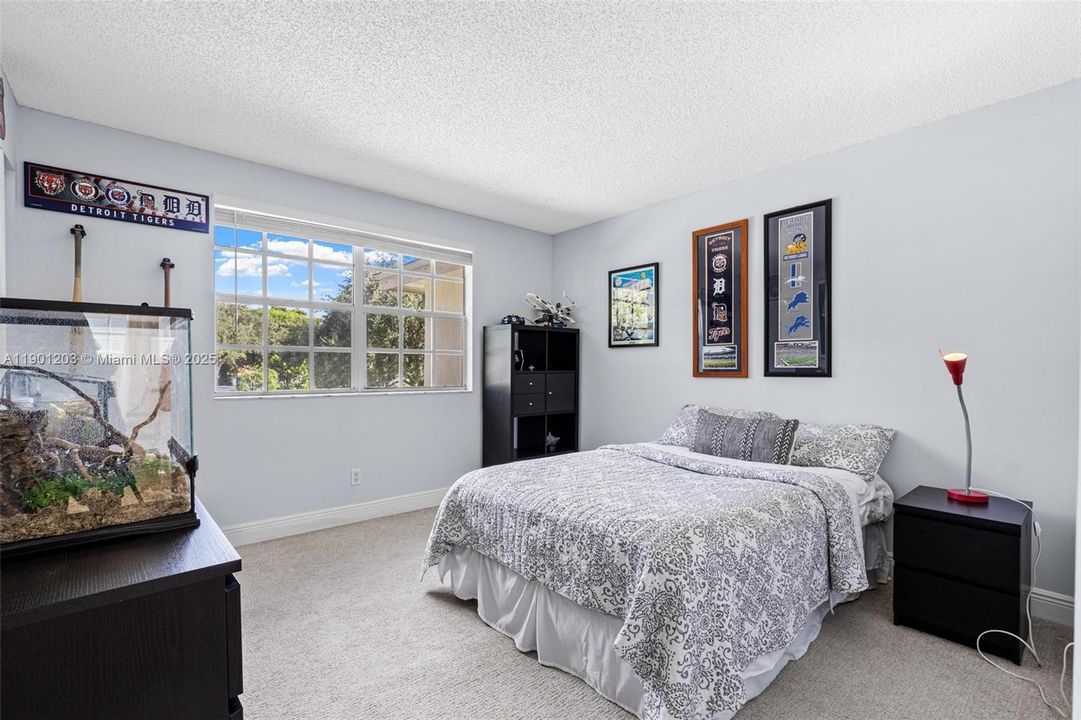 For Sale: $629,999 (3 beds, 3 baths, 1888 Square Feet)