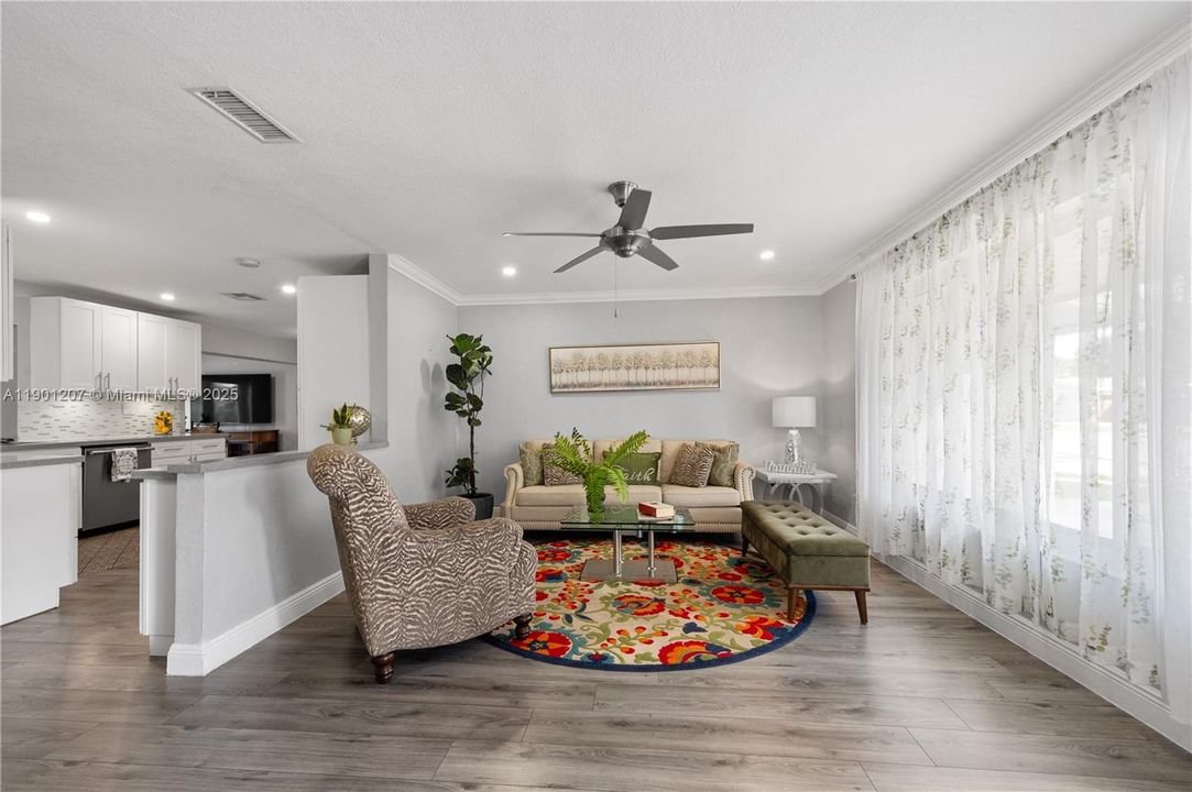 合同活跃: $495,000 (3 贝兹, 2 浴室, 0 平方英尺)