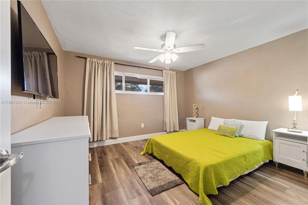 合同活跃: $495,000 (3 贝兹, 2 浴室, 0 平方英尺)