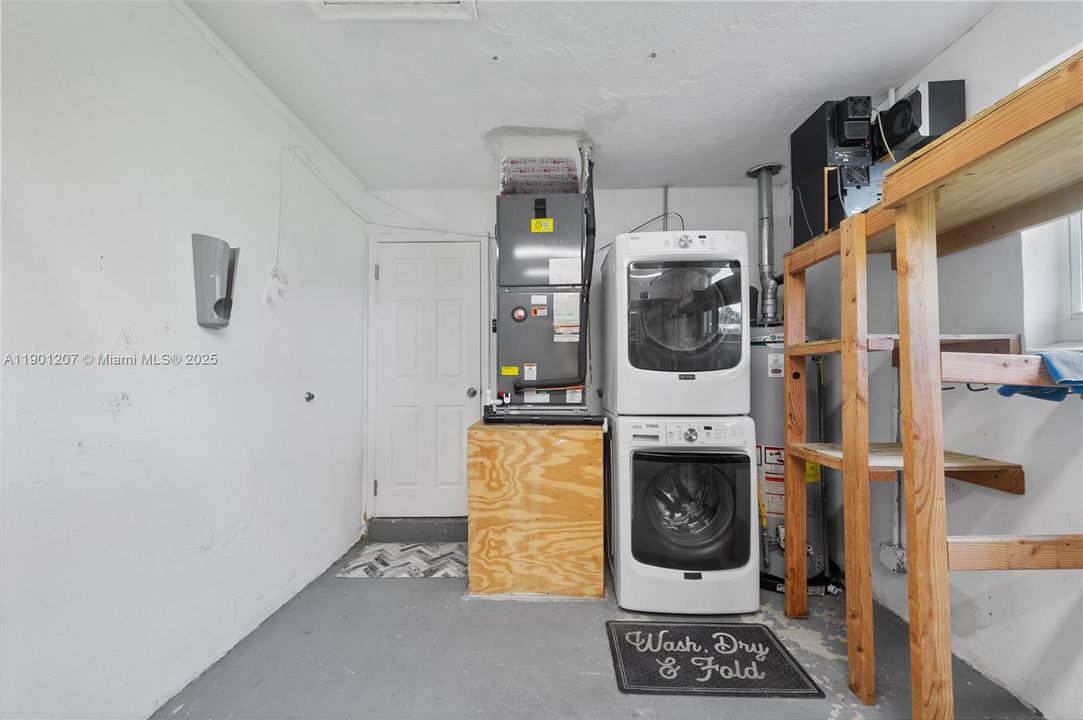 合同活跃: $495,000 (3 贝兹, 2 浴室, 0 平方英尺)