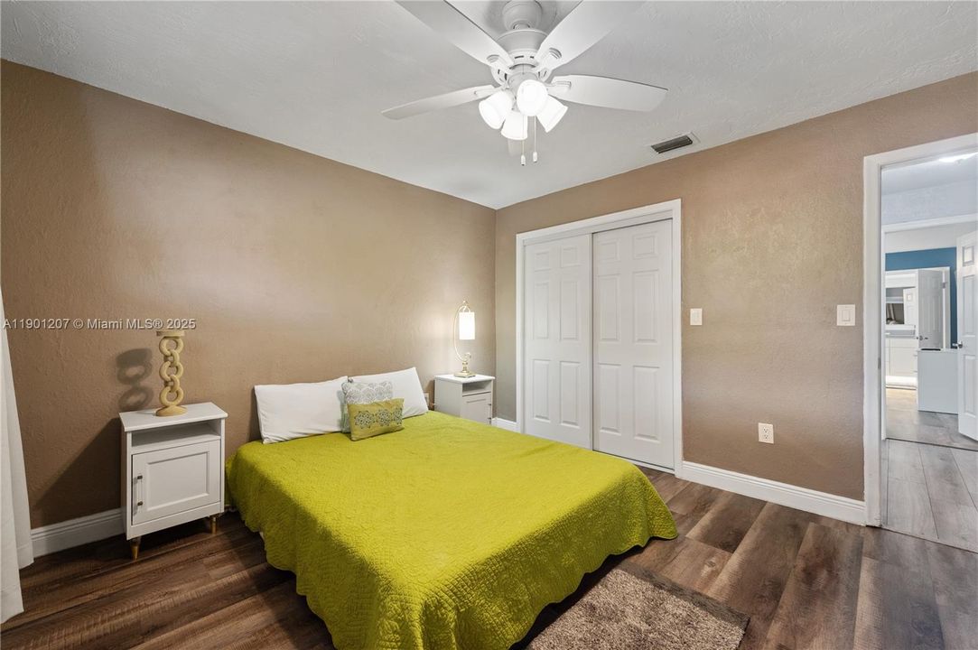 合同活跃: $495,000 (3 贝兹, 2 浴室, 0 平方英尺)