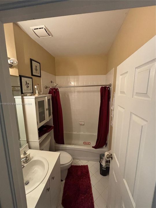 Active With Contract: $264,000 (3 beds, 2 baths, 1169 Square Feet)