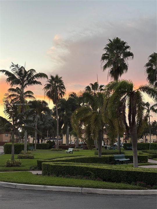 Active With Contract: $264,000 (3 beds, 2 baths, 1169 Square Feet)