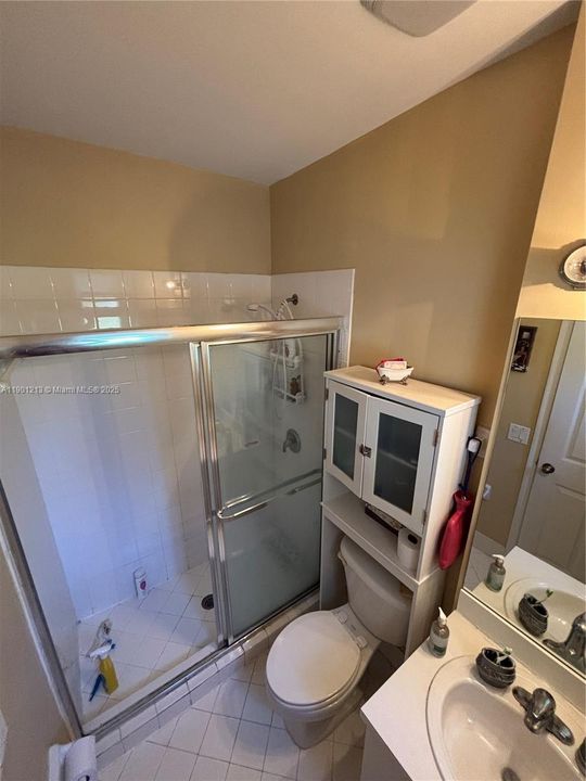 Active With Contract: $264,000 (3 beds, 2 baths, 1169 Square Feet)