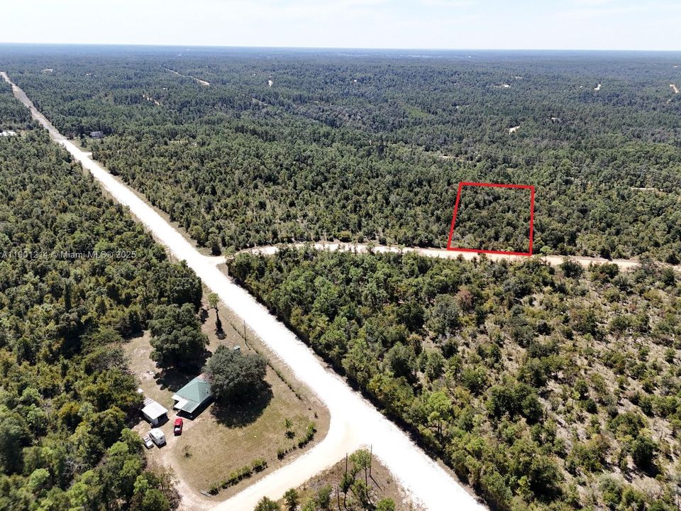 最近售出: $9,000 (1.06 acres)