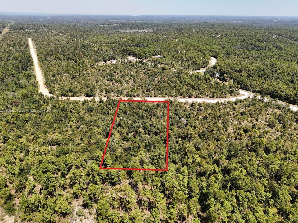 最近售出: $9,000 (1.06 acres)