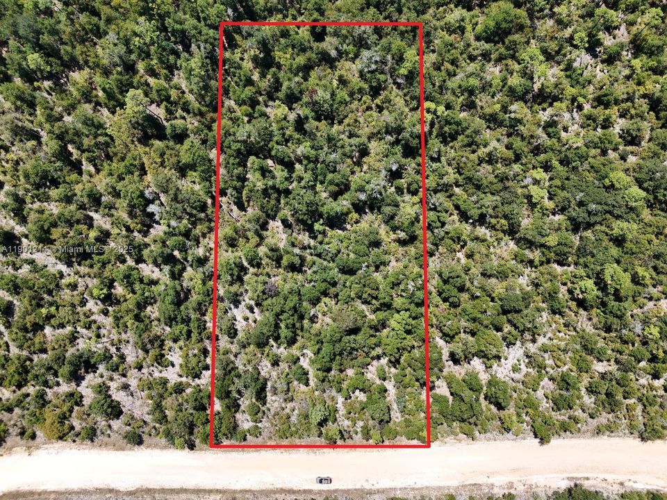 最近售出: $9,000 (1.06 acres)