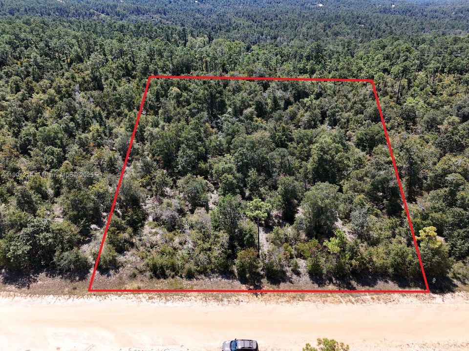 最近售出: $9,000 (1.06 acres)