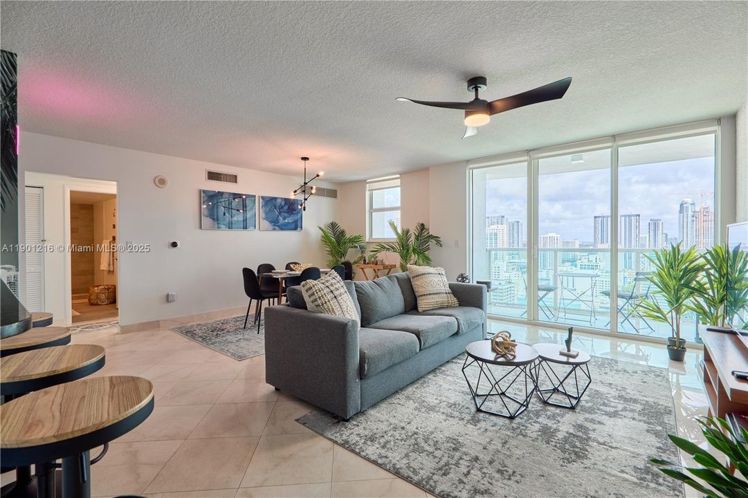 For Rent: $4,300 (2 beds, 2 baths, 1117 Square Feet)