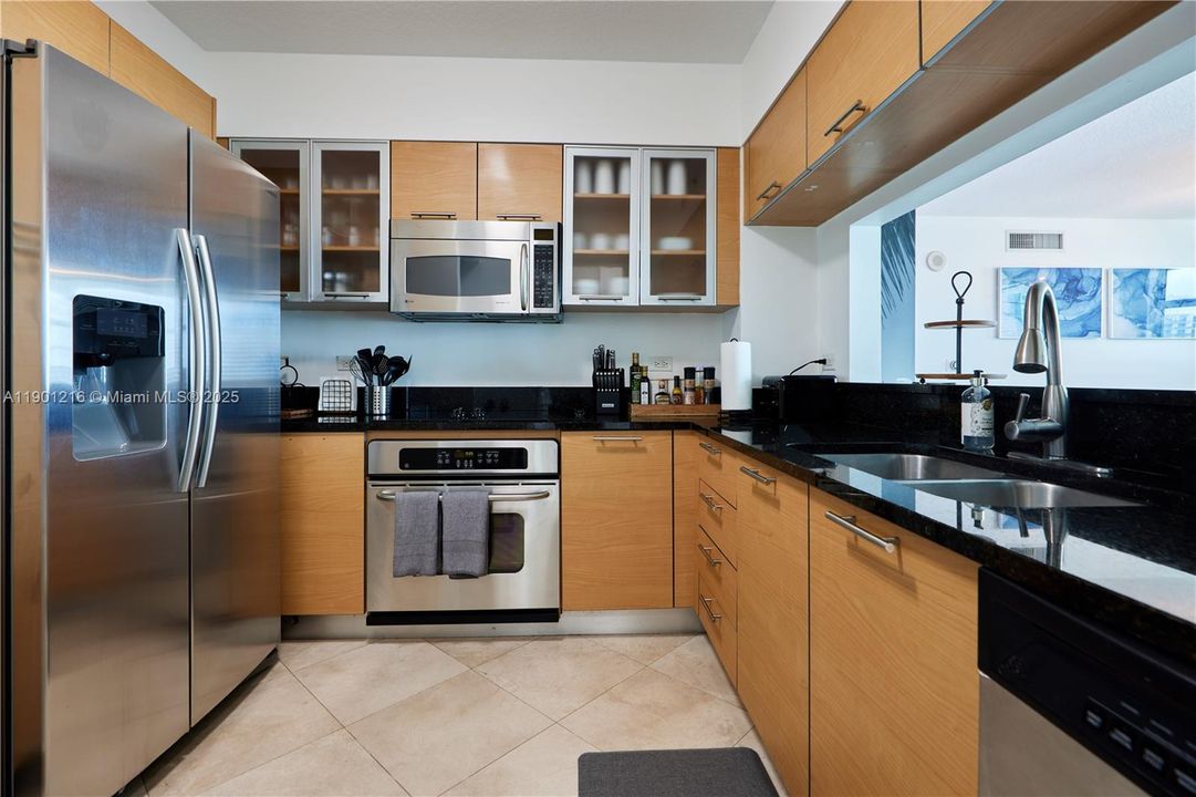 For Rent: $4,300 (2 beds, 2 baths, 1117 Square Feet)