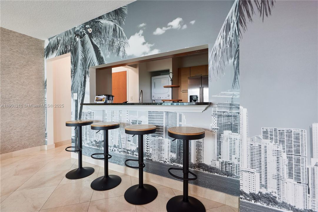 For Rent: $4,300 (2 beds, 2 baths, 1117 Square Feet)