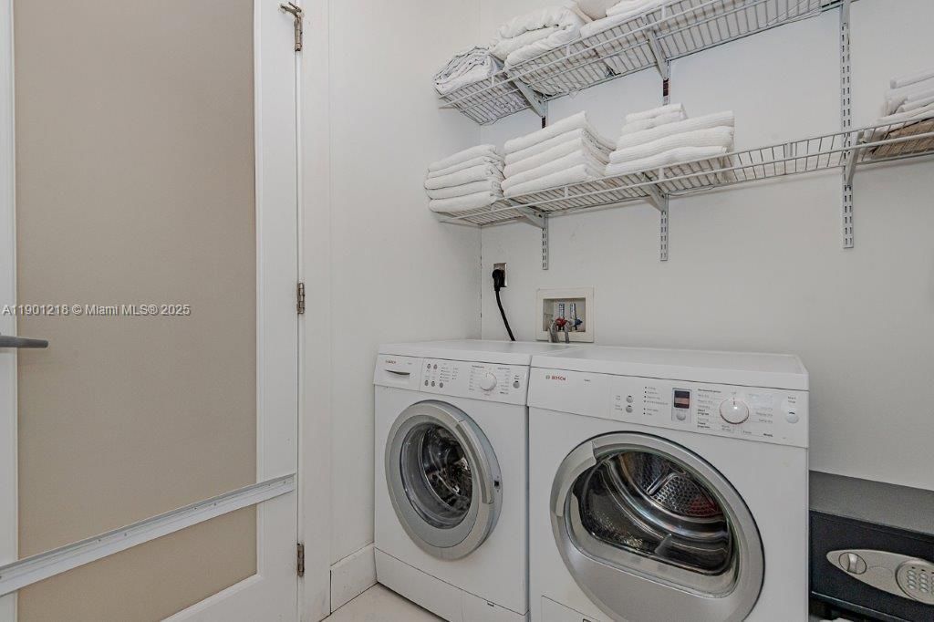 For Rent: $15,000 (2 beds, 2 baths, 1480 Square Feet)