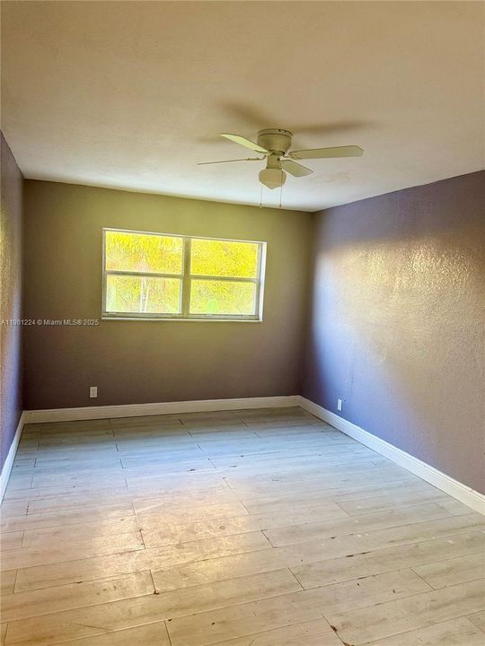 For Sale: $330,000 (3 beds, 2 baths, 1650 Square Feet)