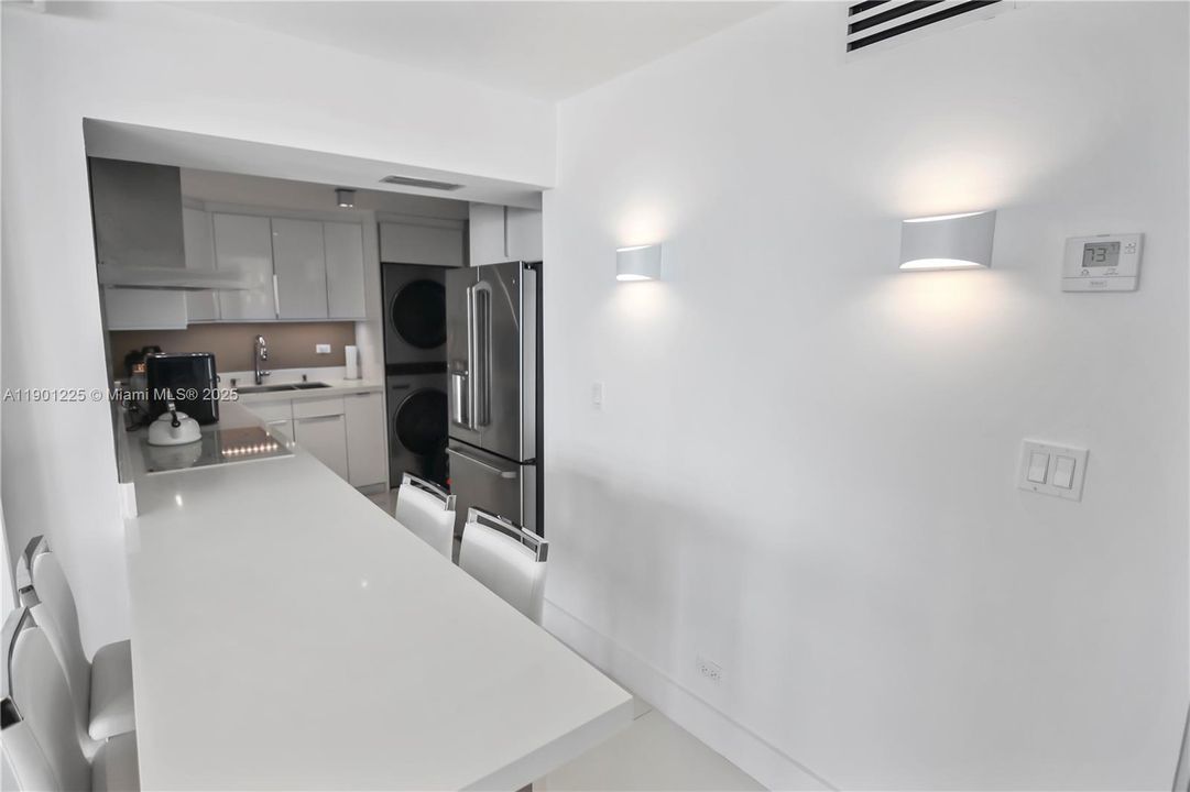 For Sale: $679,000 (2 beds, 2 baths, 1271 Square Feet)