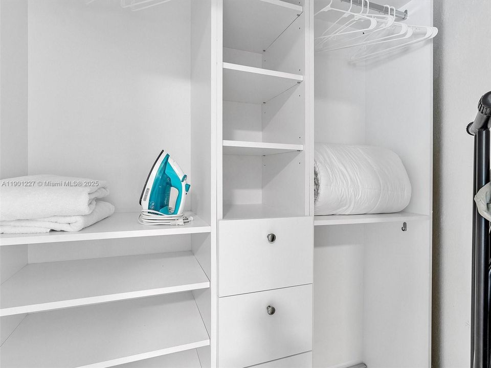 На продажу: $1,099,000 (3 спален, 2 ванн, 1476 Квадратных фут)