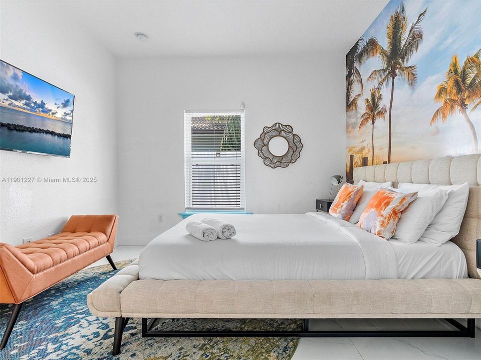 На продажу: $1,099,000 (3 спален, 2 ванн, 1476 Квадратных фут)