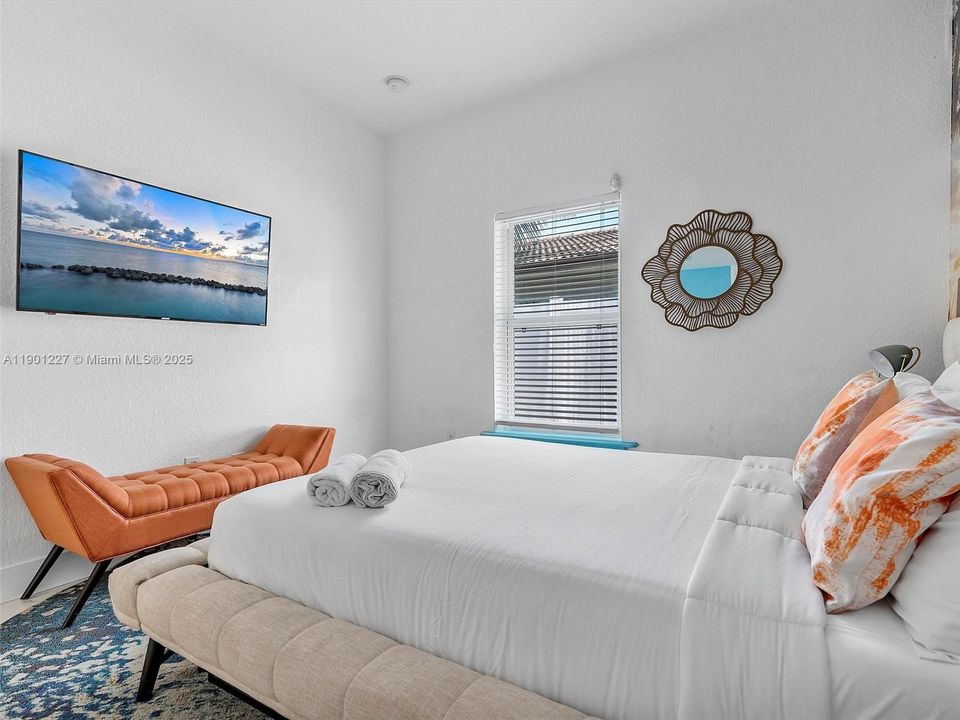 На продажу: $1,099,000 (3 спален, 2 ванн, 1476 Квадратных фут)