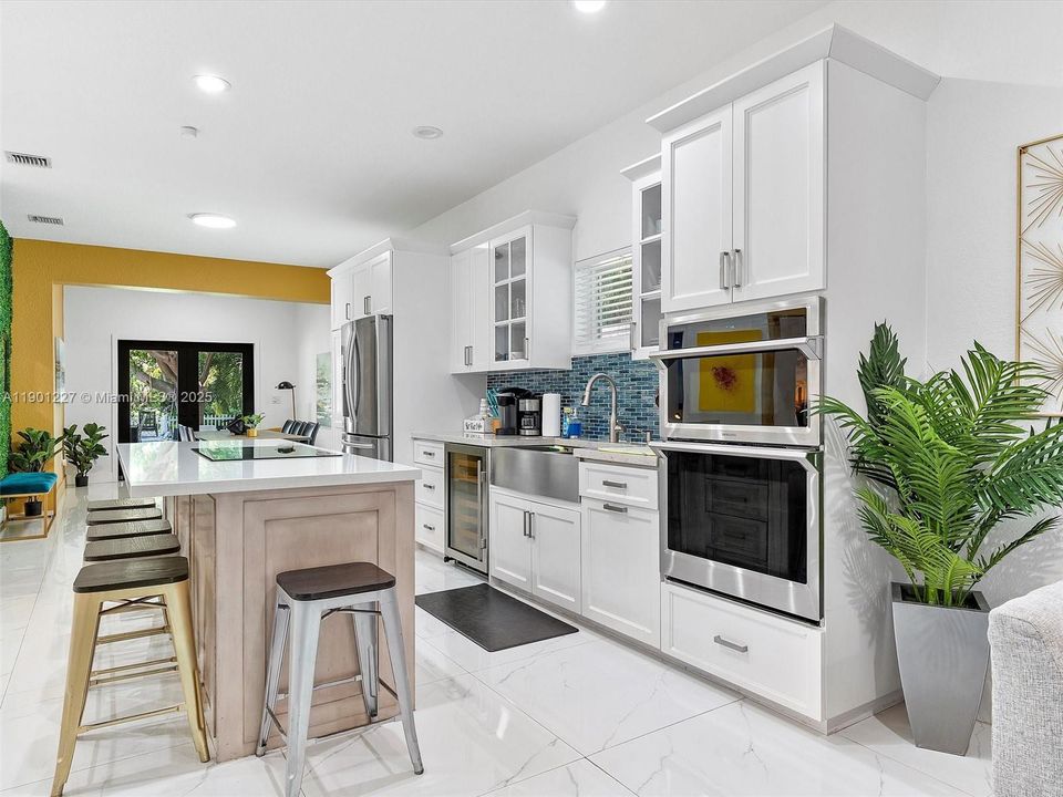 На продажу: $1,099,000 (3 спален, 2 ванн, 1476 Квадратных фут)