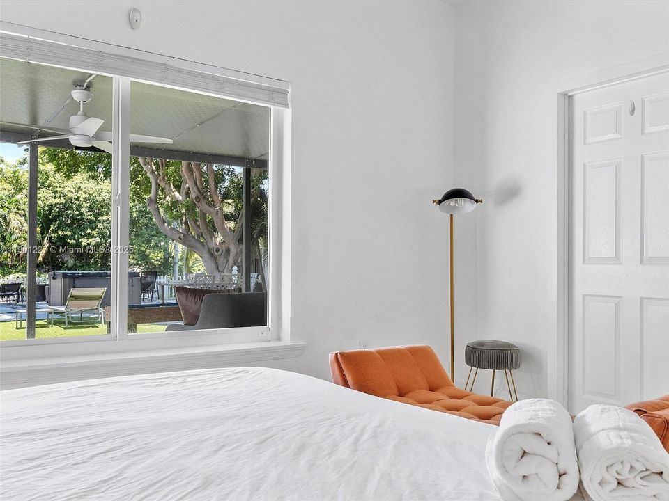 На продажу: $1,099,000 (3 спален, 2 ванн, 1476 Квадратных фут)