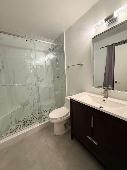 В аренду: $3,800 (3 спален, 2 ванн, 1660 Квадратных фут)