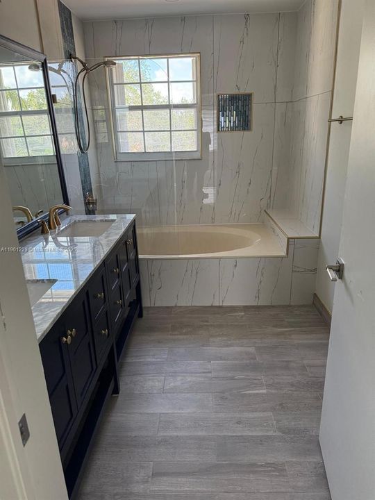 В аренду: $3,800 (3 спален, 2 ванн, 1660 Квадратных фут)