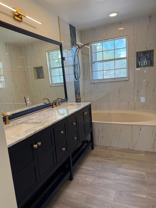 В аренду: $3,800 (3 спален, 2 ванн, 1660 Квадратных фут)