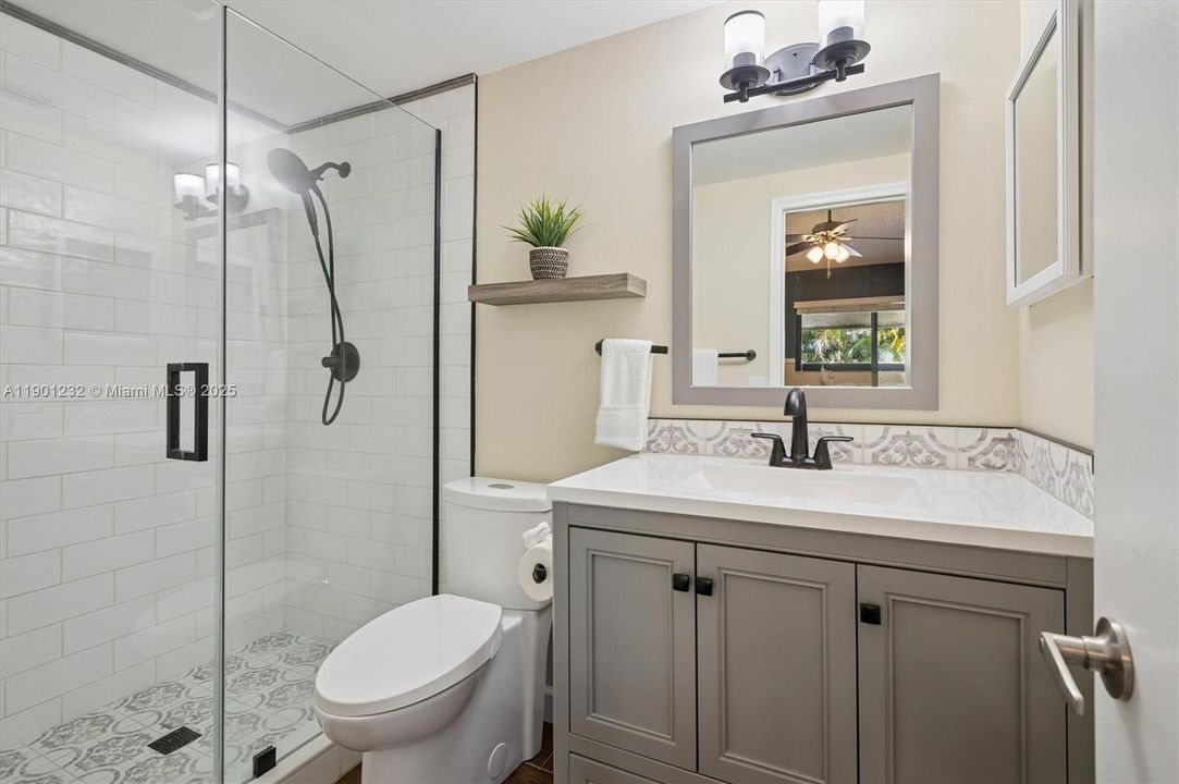 Active With Contract: $400,000 (2 beds, 2 baths, 1216 Square Feet)