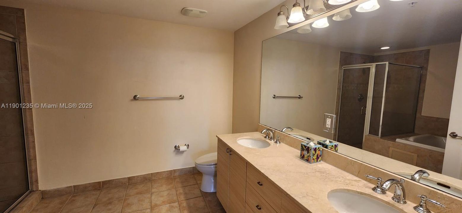 For Rent: $3,300 (2 beds, 2 baths, 1188 Square Feet)