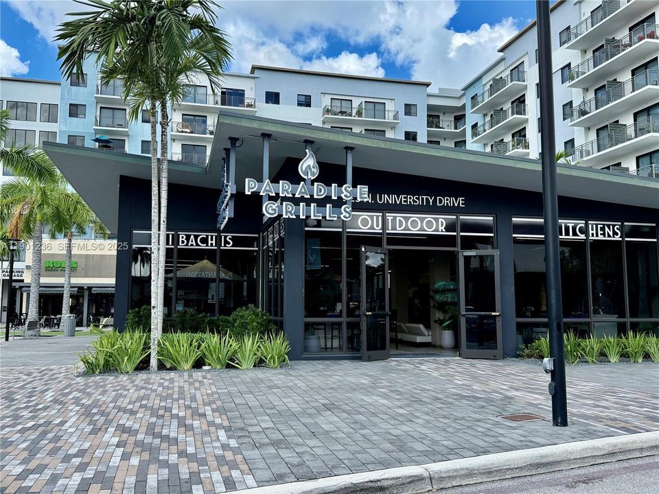 For Sale: $385,000 (2 beds, 2 baths, 1271 Square Feet)