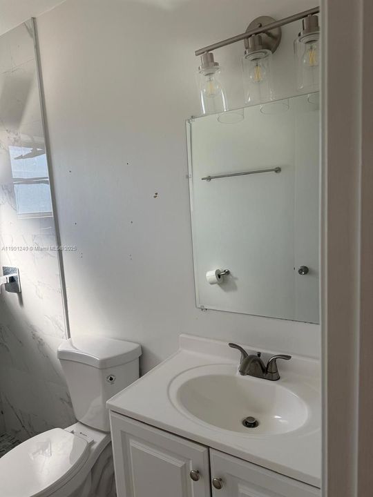 For Rent: $3,600 (3 beds, 2 baths, 1638 Square Feet)