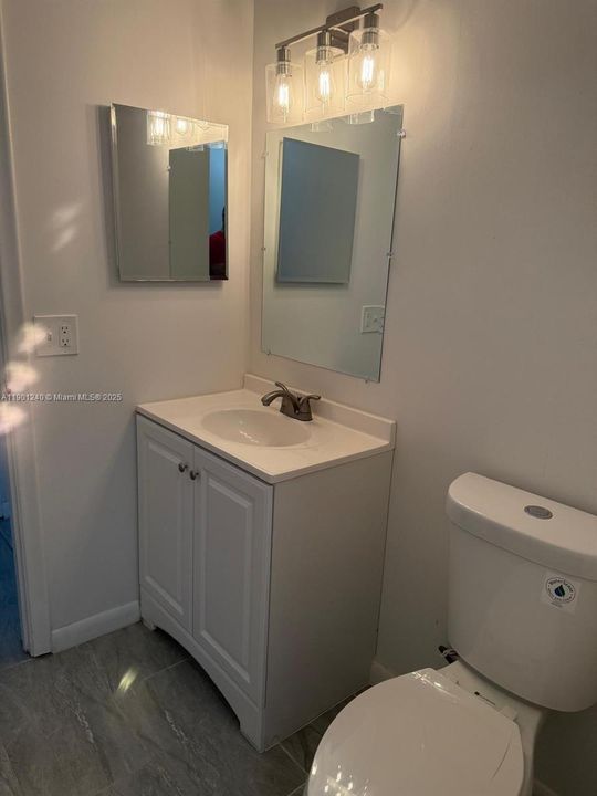 For Rent: $3,600 (3 beds, 2 baths, 1638 Square Feet)