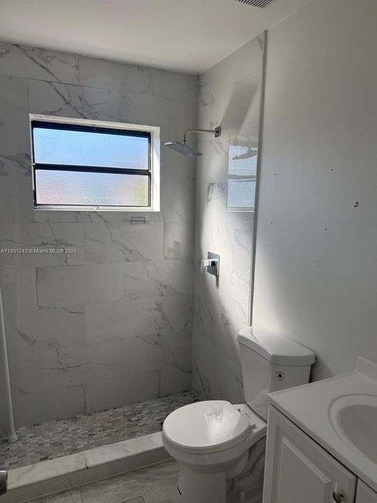 For Rent: $3,600 (3 beds, 2 baths, 1638 Square Feet)