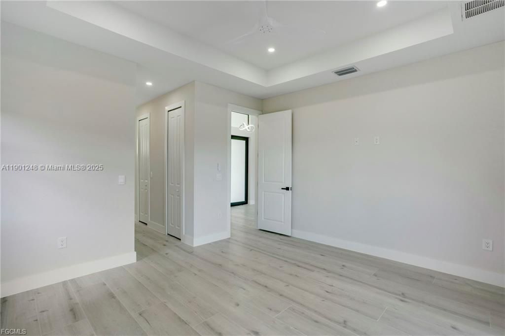 For Sale: $520,000 (3 beds, 2 baths, 1824 Square Feet)