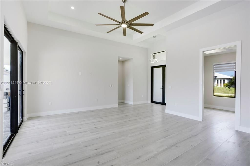 For Sale: $520,000 (3 beds, 2 baths, 1824 Square Feet)