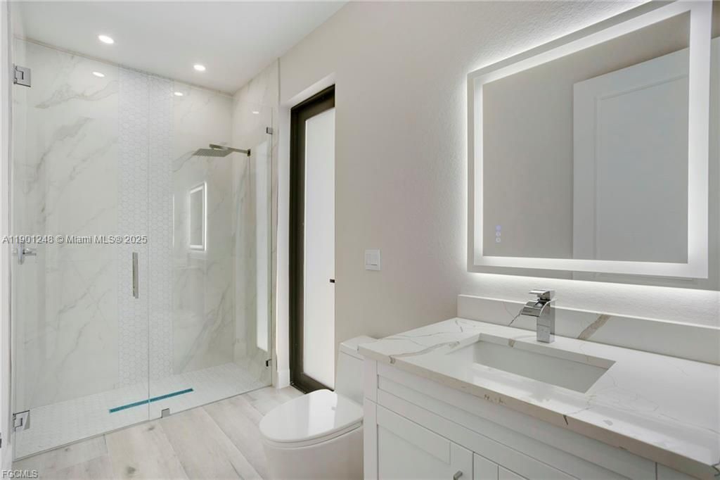 For Sale: $520,000 (3 beds, 2 baths, 1824 Square Feet)