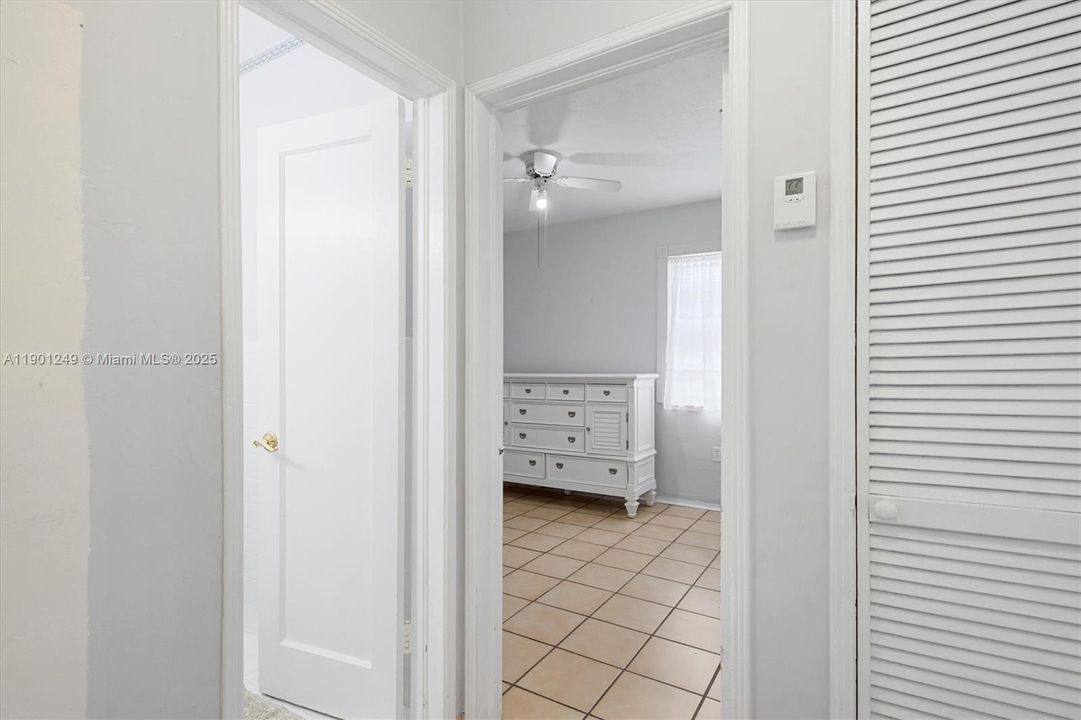 Recently Sold: $528,000 (2 beds, 1 baths, 1156 Square Feet)