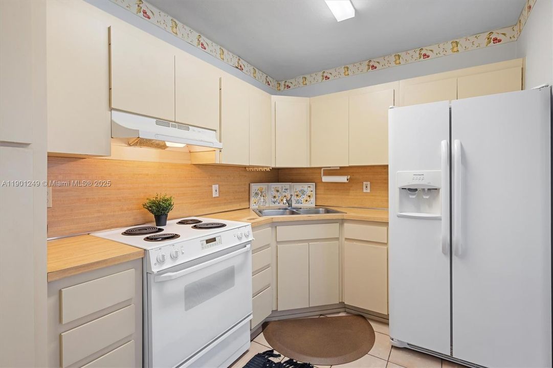 Recently Sold: $528,000 (2 beds, 1 baths, 1156 Square Feet)