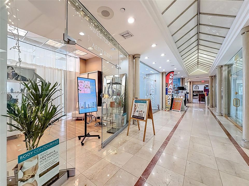 En Venta: $107,500 (0 camas, 1 baños, 360 Pies cuadrados)